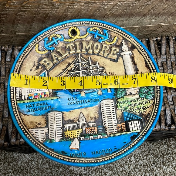 Baltimore Decorative Landmarks Souvenir Pottery 3D Plate *STAND NOT INCLUDED* - Picture 9 of 9